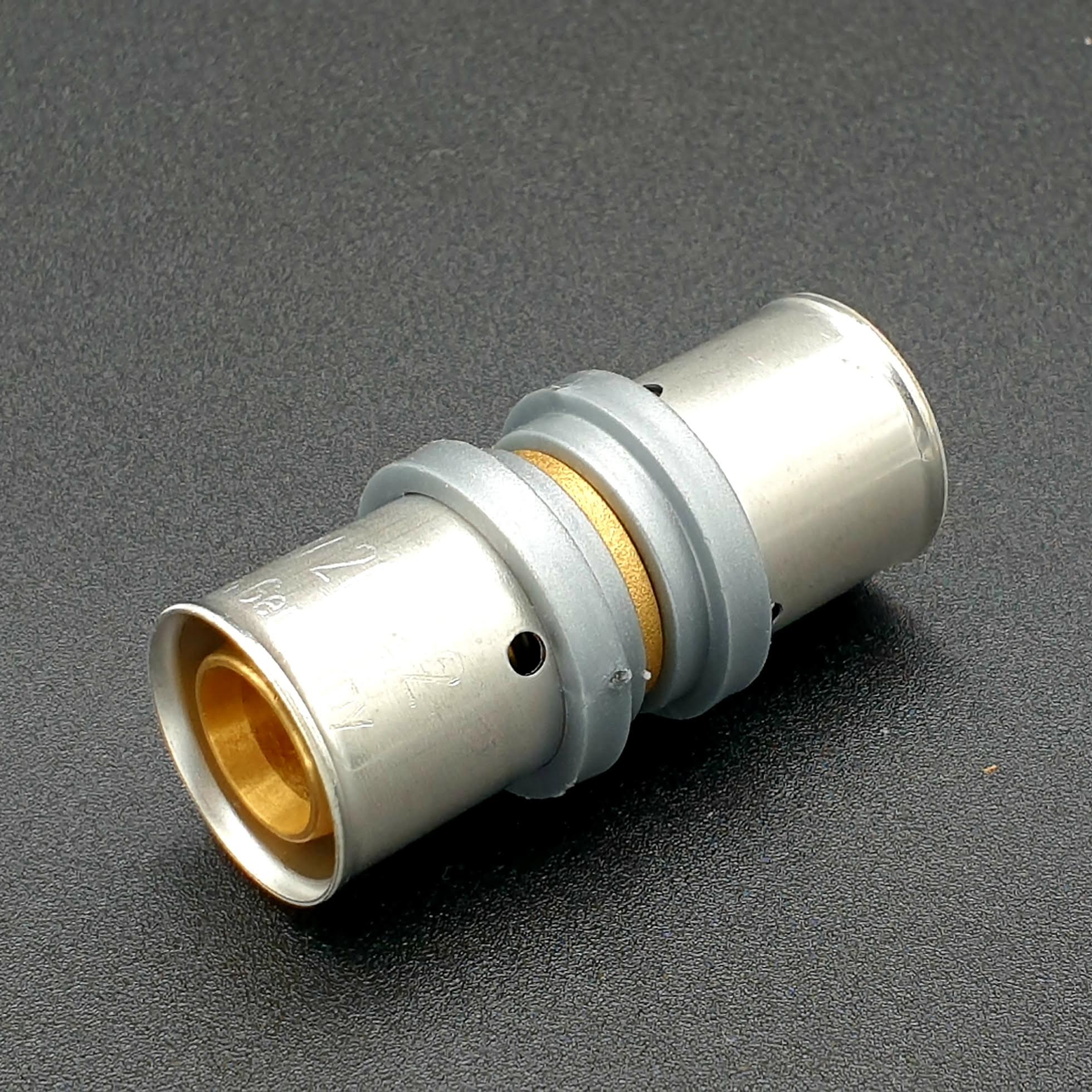 Raccord multiskin TH : Manchon droit